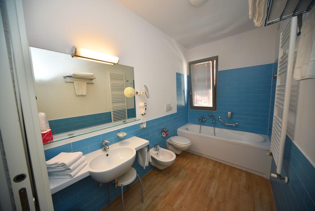Sound Suite Hotel Riccione Dış mekan fotoğraf